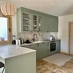 Dom wakacyjny Casa Milivan Spacious Family With Private Pool